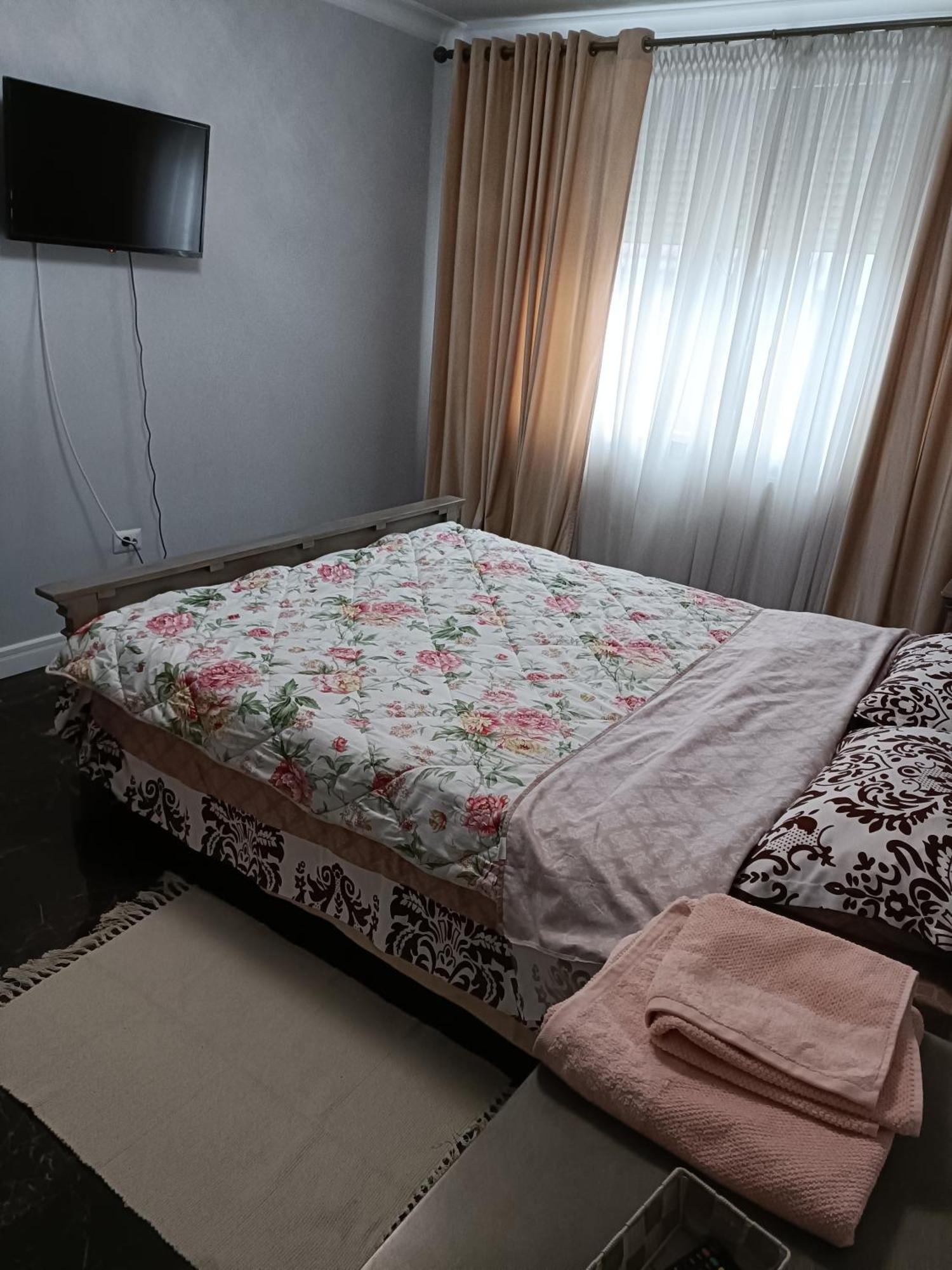 Residence Manu Targu Neamt Eksteriør bilde